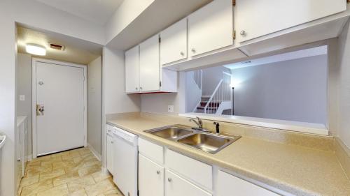 10-Kitchen-2962-W-119th-Ave-Westminster-CO-80234