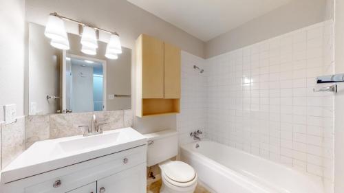 19-Bathroom-2962-W-119th-Ave-Westminster-CO-80234