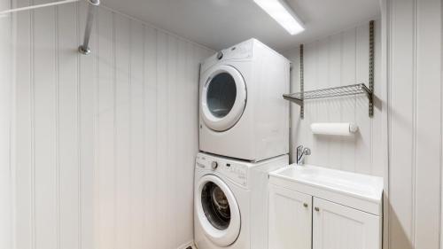 55-Laundry-2983-Haskell-Ct-Watkins-CO-80137
