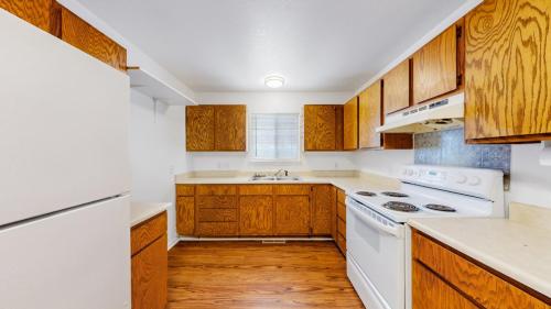 09-Kitchen-317-10th-Ave-Greeley-CO-80631