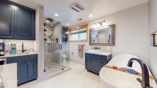 30-Bathroom-3-319-N-Whitcomb-St-Fort-Collins-CO-80521