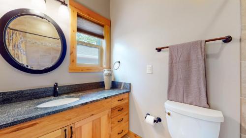 48-Bathroom-5-319-N-Whitcomb-St-Fort-Collins-CO-80521