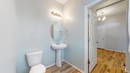17-Bathroom-321-Mustang-Ave-Fort-Lupton-CO-80621