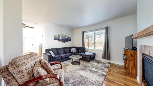 07-Living-Area-3335-S-Nelson-St-Lakewood-CO-80227