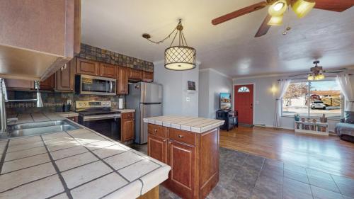 09-Kitchen-3400-Mowry-Pl-Westminster-CO-80031