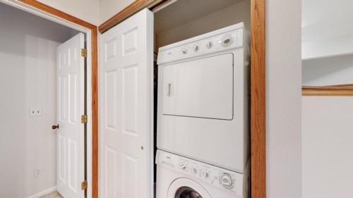 18-Laundry-3531-Windmill-Dr-H5-Fort-Collins-CO-80526
