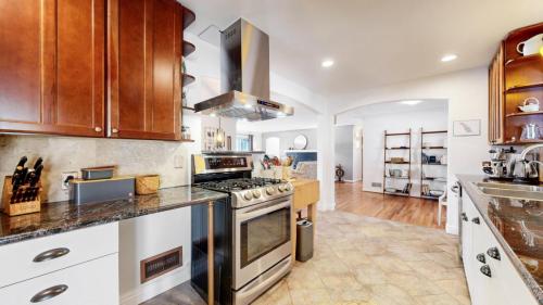12-Kitchen-390-Brentwood-St-Lakewood-CO-80226