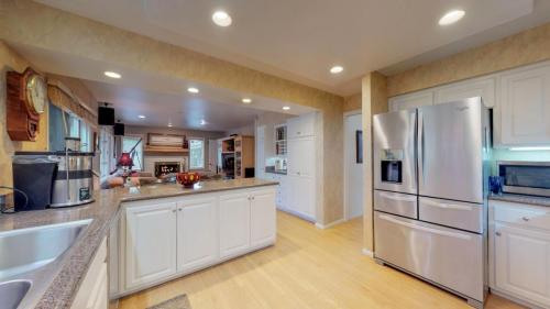 11-Kitchen-401-Skysail-Ln-Fort-Collins-CO-80525