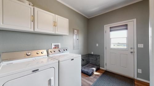 17-Laundry-4038-Meadowlark-Rd-Fort-Lupton-CO-80621