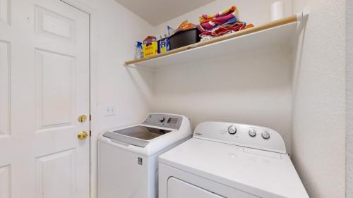 33-Laundry-408-Triangle-Dr-Fort-Collins-CO-80525