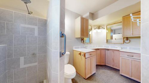 29-Bathroom-412-Colorado-Ave-Berthoud-CO-80513
