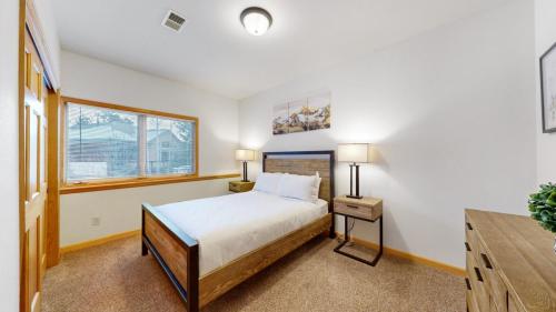 25-Bedroom-412-Overlook-Ct-Estes-Park-CO-80517