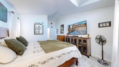 20-Bedroom-4152-W-111th-Cir-Westminster-CO-80031