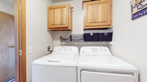 45-Laundry-4300-Falcon-Dr-Fort-Lupton-CO-80621