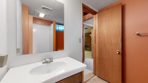 34-Bathroom-430-Kendall-St-Lakewood-CO-80226