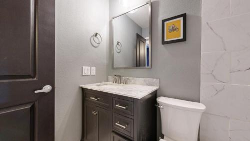 13-Bathroom-1-4626-W-68th-Ave-Westminster-CO-80030