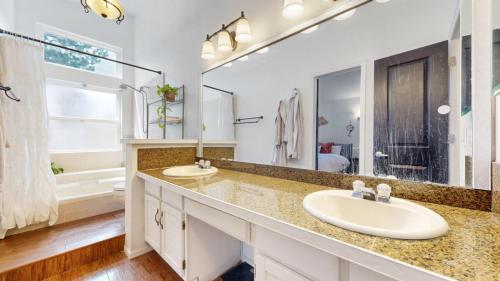 20-Bathroom-2-4626-W-68th-Ave-Westminster-CO-80030