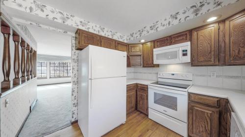 16-Kitchen-4785-W-102nd-Pl-Westminster-CO-80031