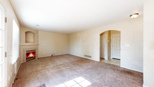 08-Living-area-4832-W-123rd-Pl-Broomfield-CO-80020