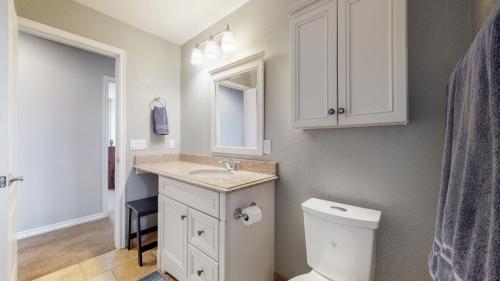 83-Bathroom-4879-Streambed-Trail-Parker-CO-80134