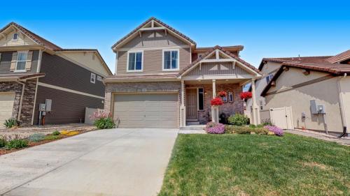 27-Front-yard-5105-Ironwood-Ln-Johnstown-CO-80534