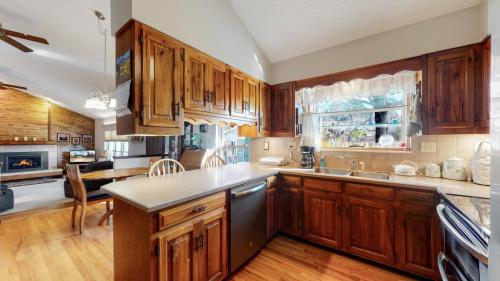 13-Kitchen-5108-Greenway-Dr-Fort-Collins-CO-80525