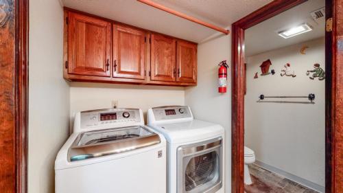 41-Laundry-5108-Greenway-Dr-Fort-Collins-CO-80525