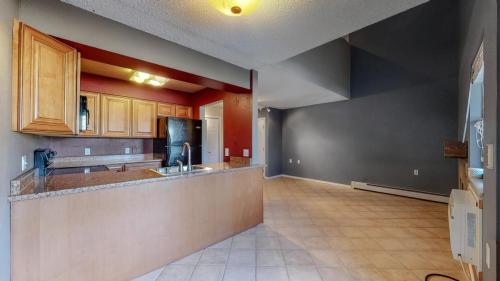 11-Dining-area-512-E-Monroe-Dr-C326-Fort-Collins-CO-80525