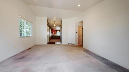07-Living-area-5136-W-11th-St-Greeley-CO-80634