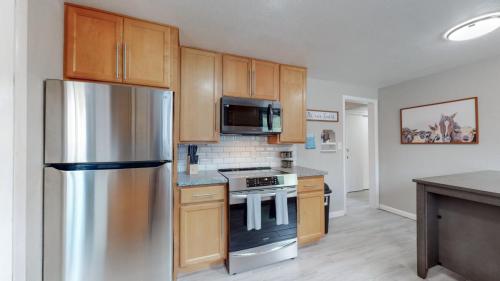 13-Kitchen-5395-Independence-St-Arvada-CO-80002