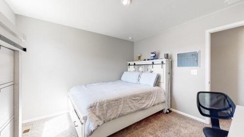 20-Bedroom-5462-Sandy-Ridge-Ave-Longmont-CO-80504