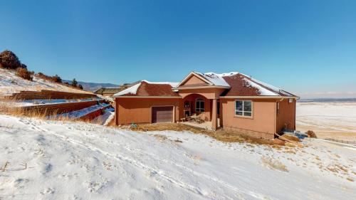 80-Backyard-5608-Country-Club-Dr-Larkspur-CO-80118