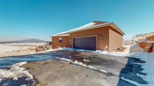 81-Backyard-5608-Country-Club-Dr-Larkspur-CO-80118