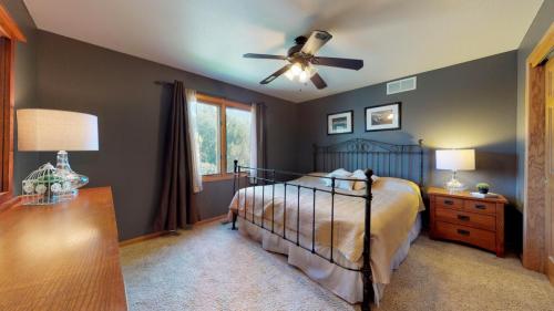43-Room-4-5618-Red-Willow-Ct-Fort-Collins-CO-80528