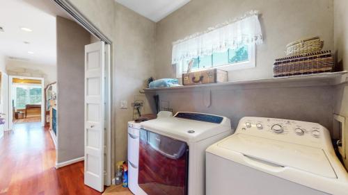 79-Laundry-5641-Taylor-Lane-Fort-Collins-CO-80528