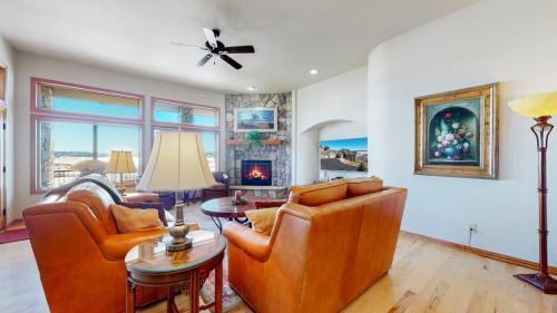 08-Living-area-5697-Country-Club-Dr-Larkspur-CO-80018