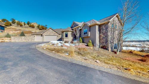 86-Frontyard-5697-Country-Club-Dr-Larkspur-CO-80018