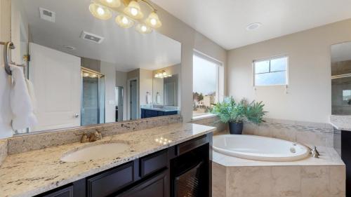45-Bathroom-5720-Crossview-Dr-Fort-Collins-CO-80528