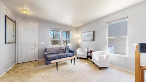 06-Living-area-5735-Russell-Cir-Longmont-CO-80504
