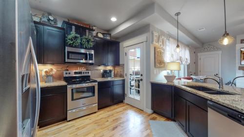 11-Kitchen-5851-Dripping-Rock-Ln-Unit-A102-Fort-Collins-CO-80528