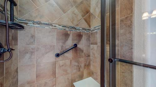 25-Bathroom-5851-Dripping-Rock-Ln-Unit-A102-Fort-Collins-CO-80528