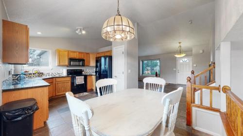 10-Dining-area-604-Hawthorn-St-Frederick-CO-80530