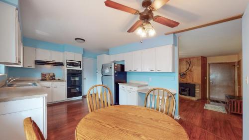 09-Dining-area-604-W-33rd-St-Loveland-CO-80538