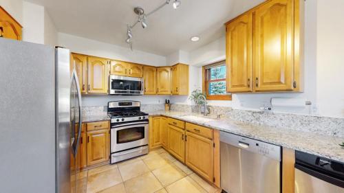 09-Kitchen-607-Meadow-Station-Cir-Parker-CO-80138