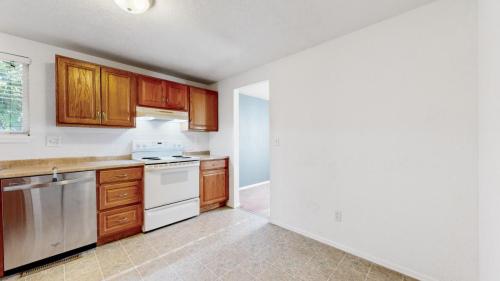 11-Kitchen-6320-W-95th-Ave-Westminster-CO-80031