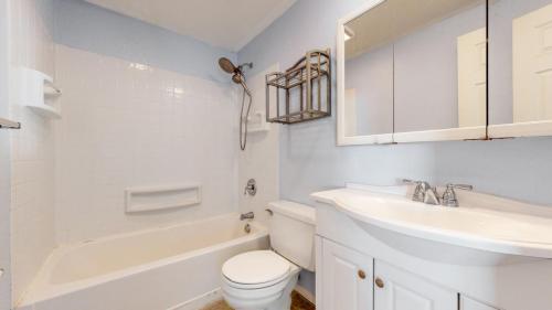 21-Bathroom-6320-W-95th-Ave-Westminster-CO-80031