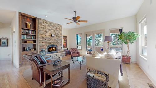 04-Living-area-6523-Winged-Foot-Ct-Larkspur-CO-80118