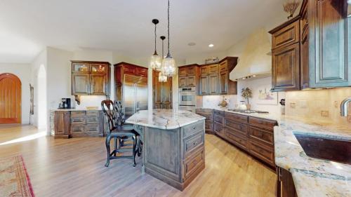 08-Kitchen-6523-Winged-Foot-Ct-Larkspur-CO-80118