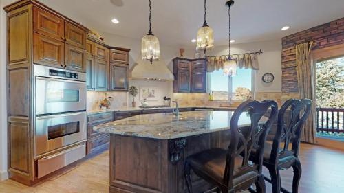 09-Kitchen-6523-Winged-Foot-Ct-Larkspur-CO-80118