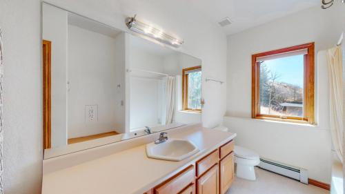 36-Bathroom-6616-Wauconda-Dr-Larkspur-CO-80118